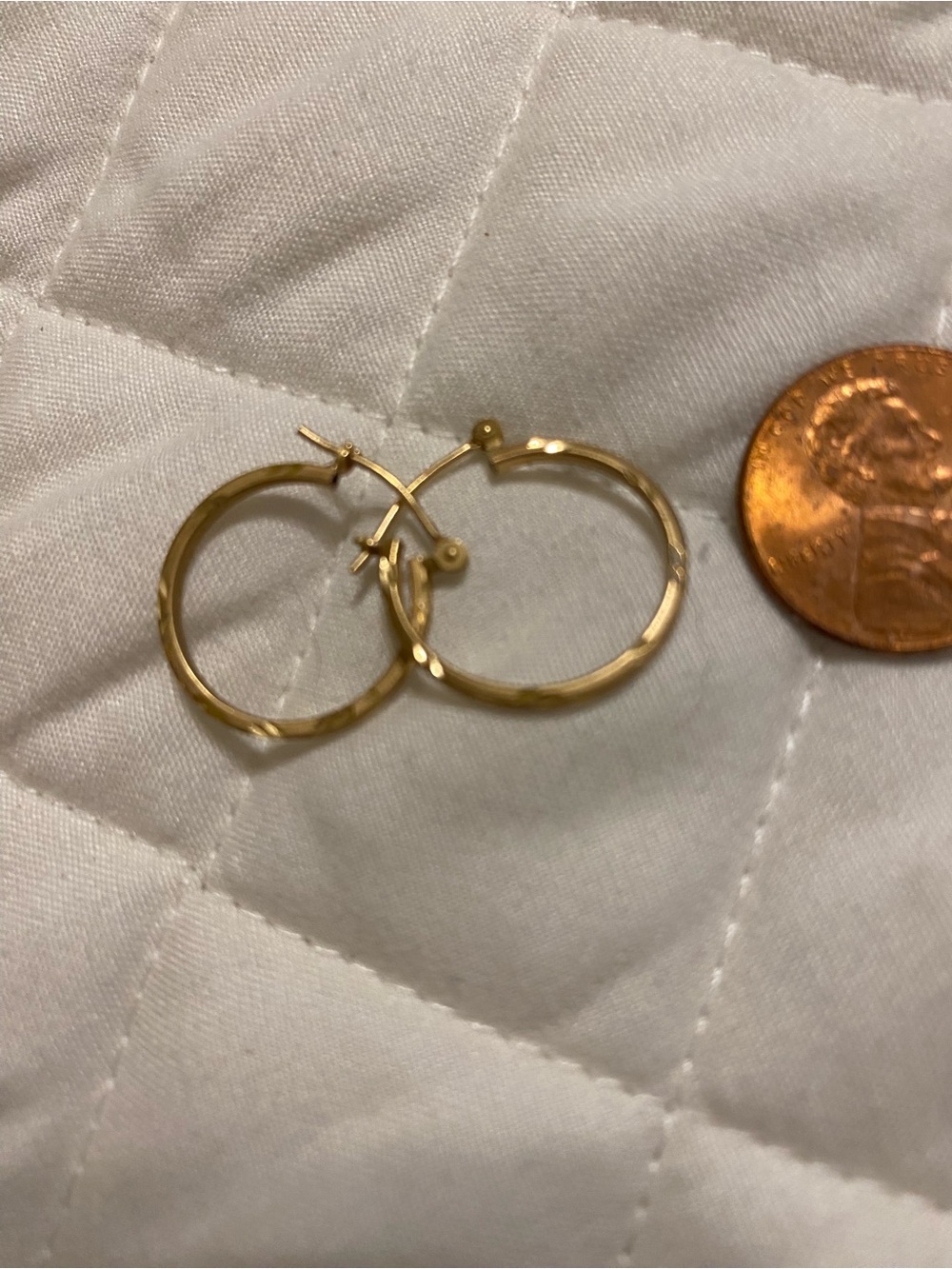 Classic Small Gold Hoop Earrings - Women Jewelry - Picture 2 of 5